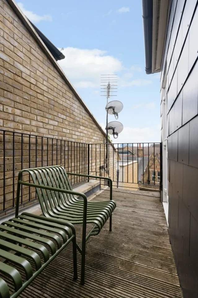 Room Bethnal Green Road in Greater London
