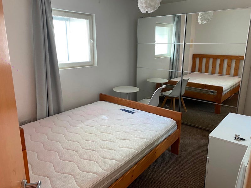 Room Capulet Square in Greater London