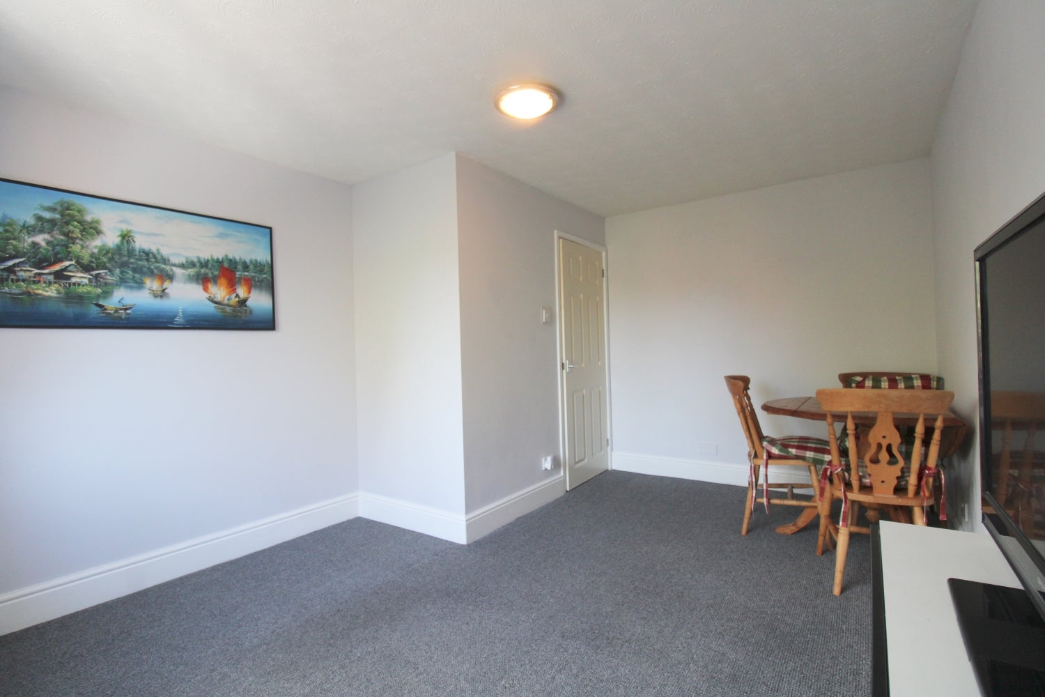Flat Chilham Close in Surrey Heath