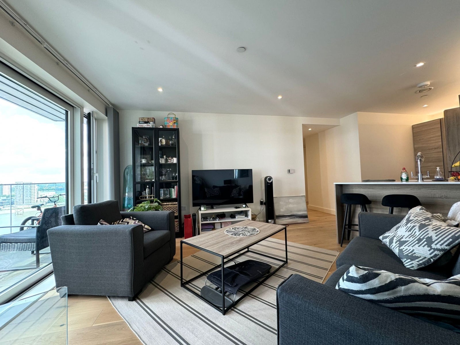 Flat Duke of Wellington Avenue in Greater London