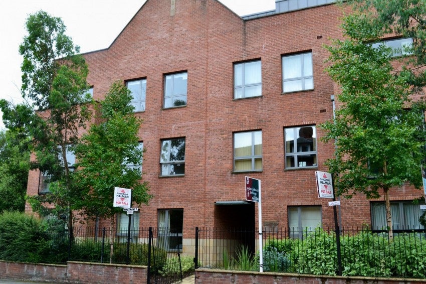 Flat Green Lane in Wilmslow