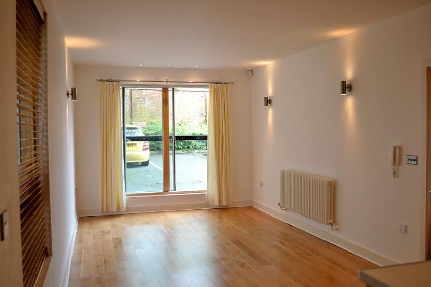 Flat Green Lane in Wilmslow