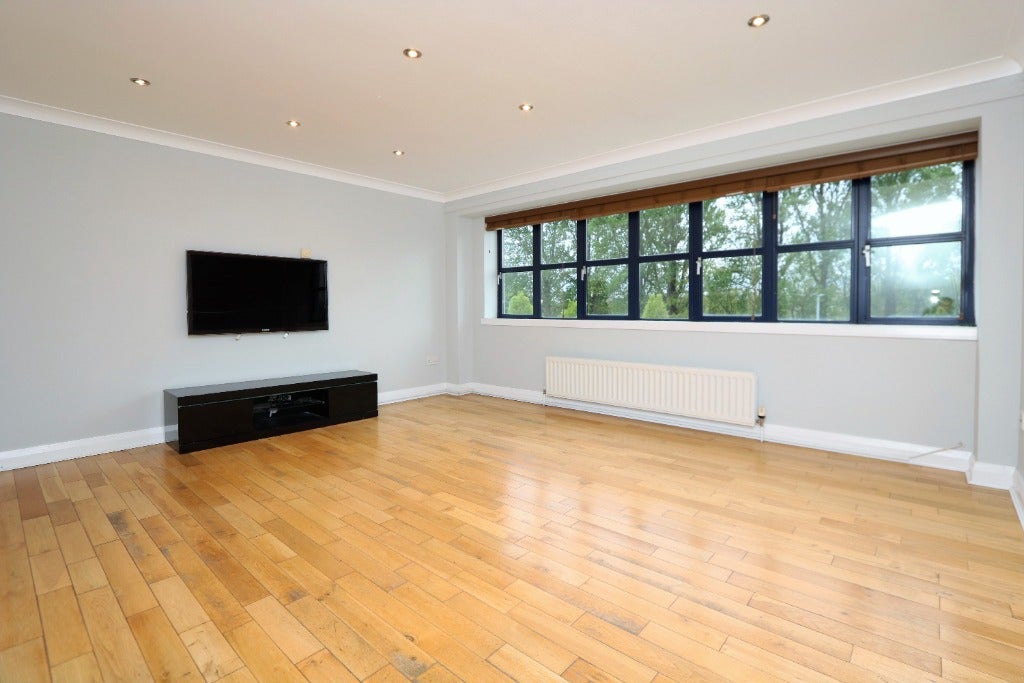 Flat Luma Gardens in Glasgow