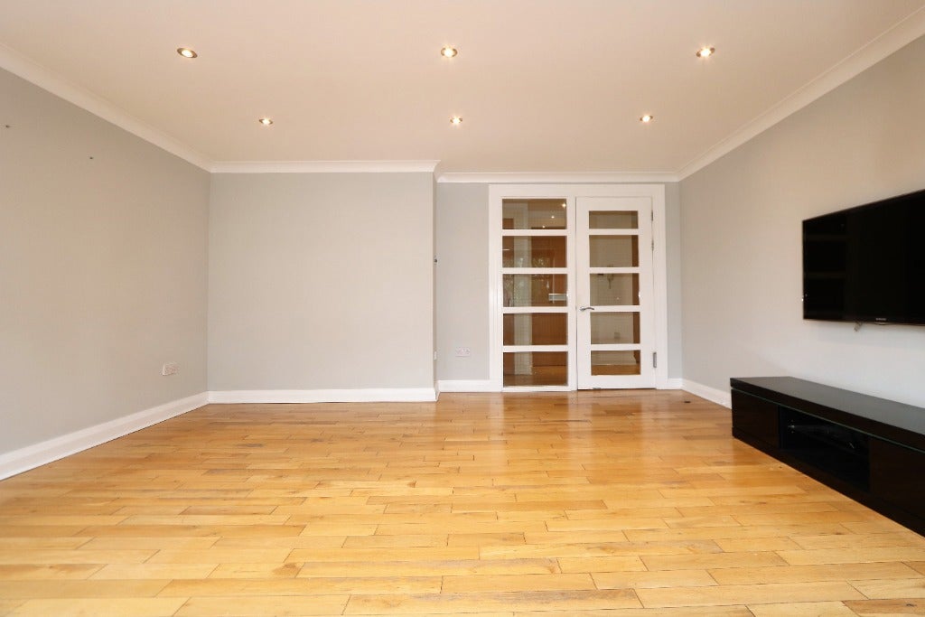 Flat Luma Gardens in Glasgow