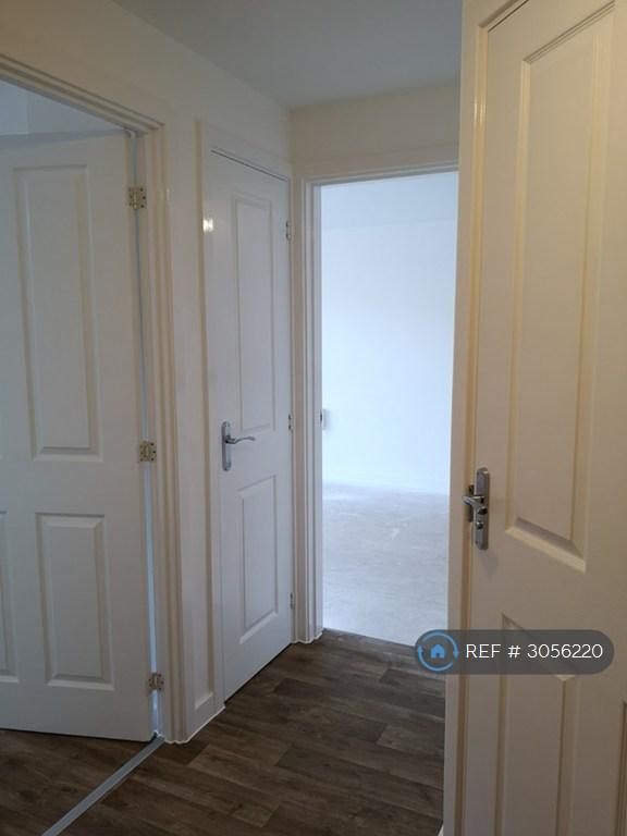 Flat Clos y Rheilffordd in Barry