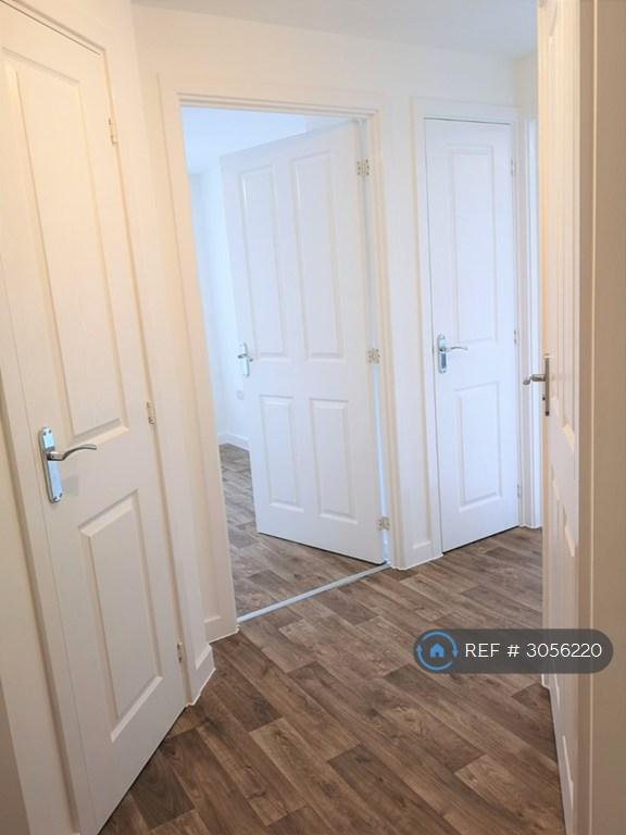 Flat Clos y Rheilffordd in Barry
