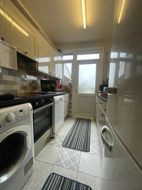 House Priory Close in Greater London
