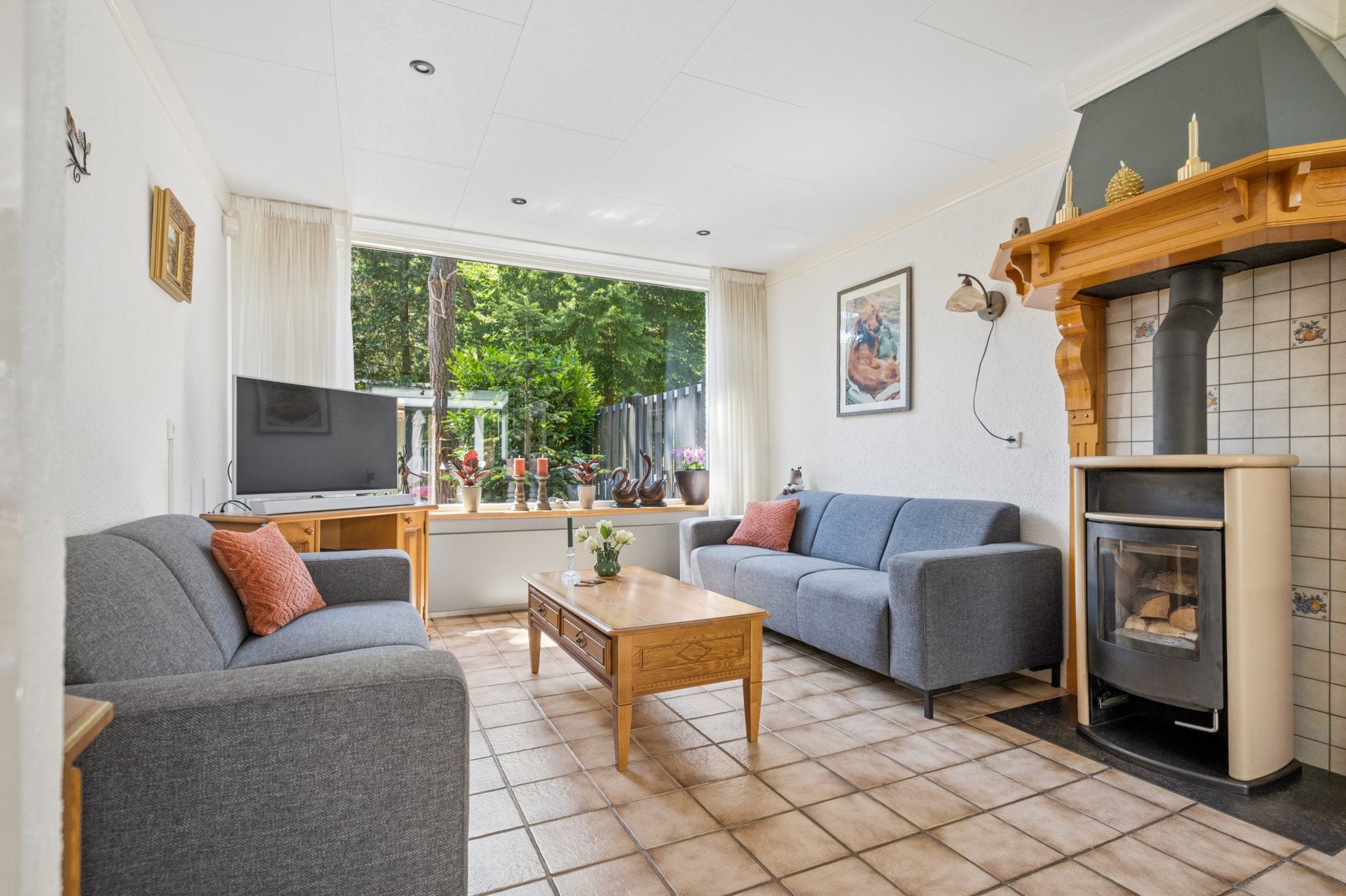 Tussenwoning te koop: Buurtscheuterlaan 23, Ede