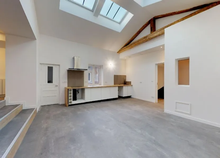 Flat Quai Pierre Dupont in Rochetaillée-sur-Saône