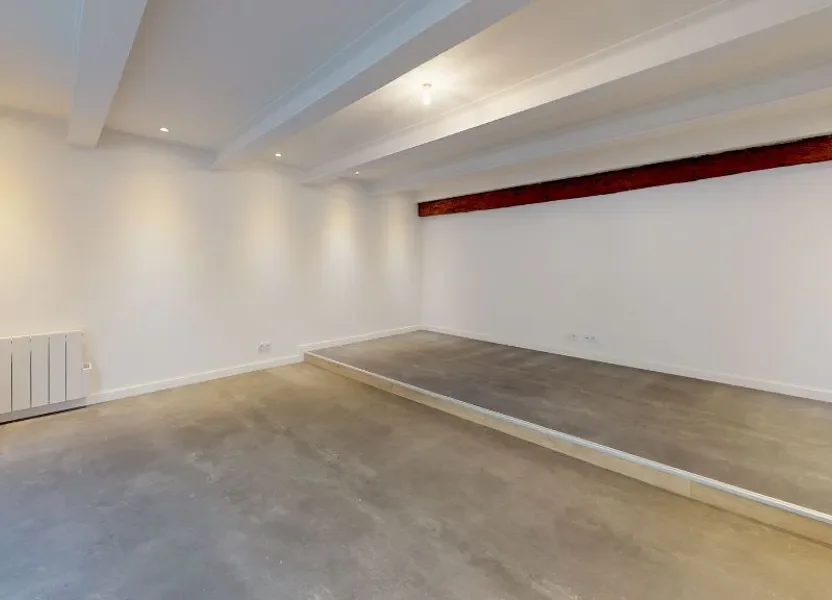 Flat Quai Pierre Dupont in Rochetaillée-sur-Saône