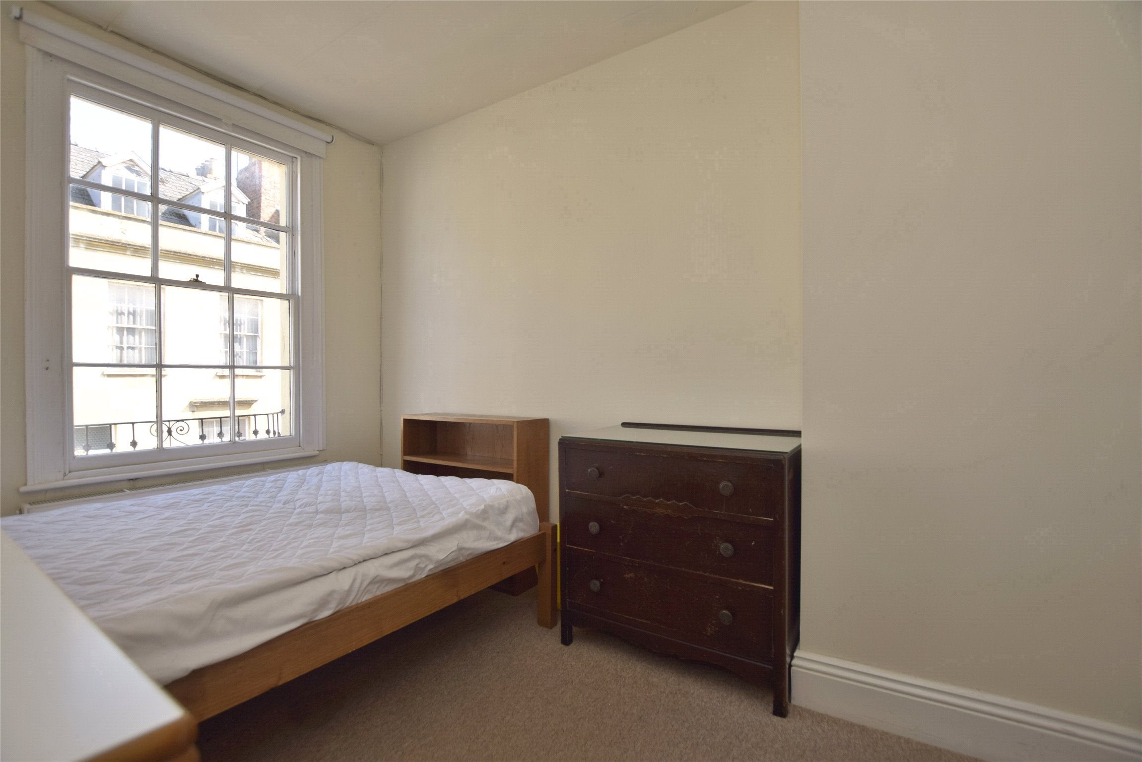 Room Portland Place in Cheltenham