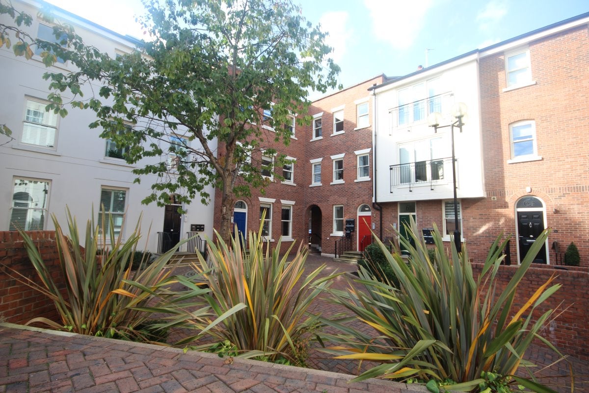 Flat Heritage Court in Chester