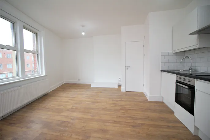 Flat Cromer Road in Watford