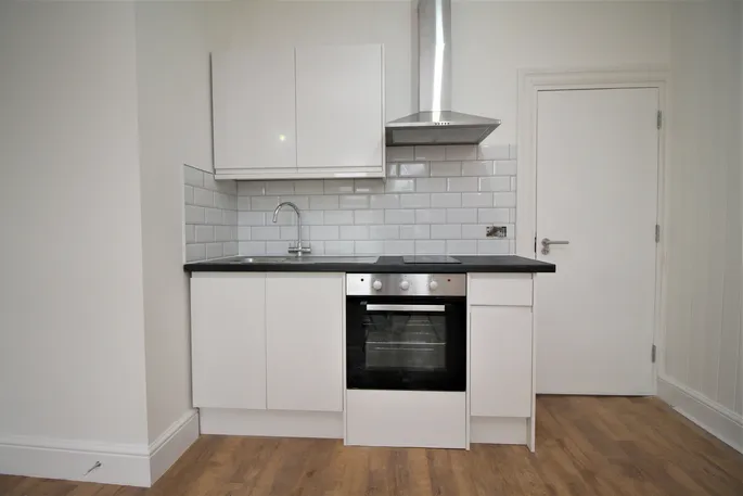 Flat Cromer Road in Watford