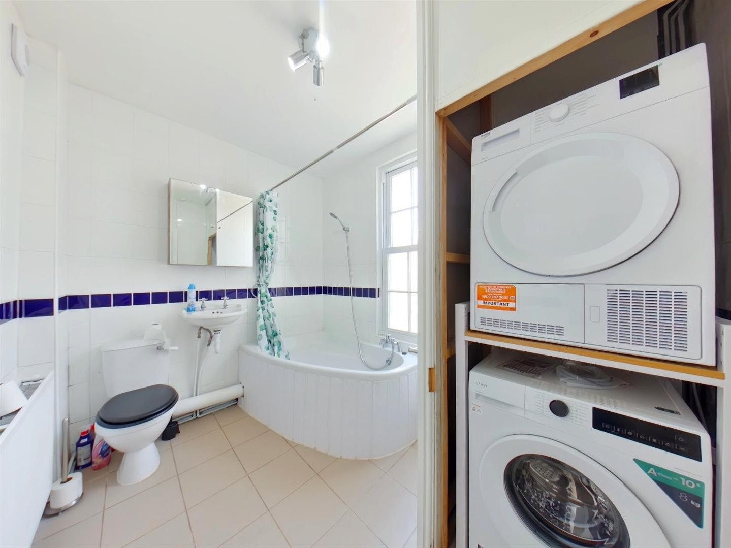 Room Mayfield Road in Gosport