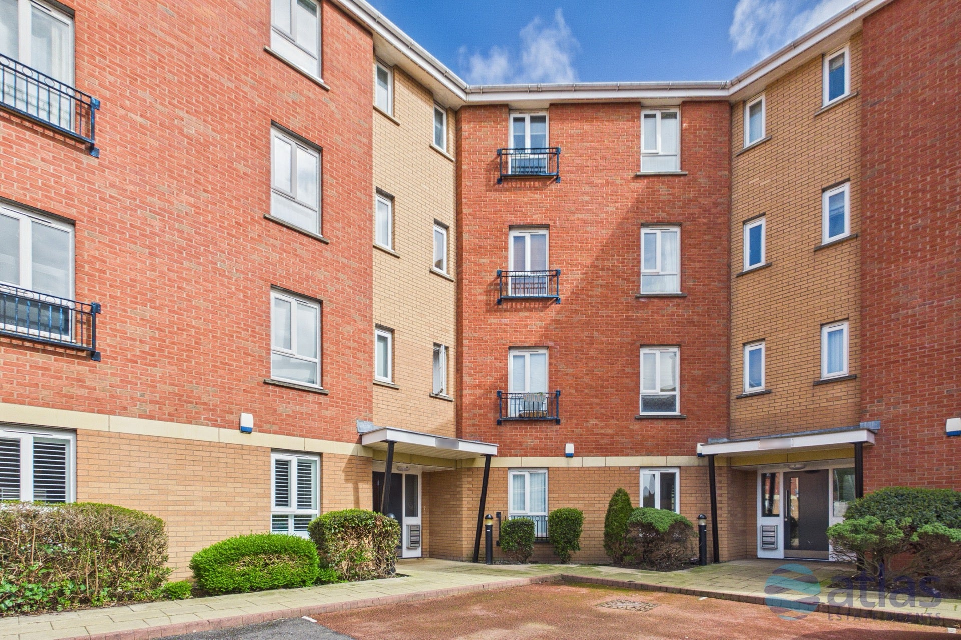 Flat Ellerman Road in Liverpool