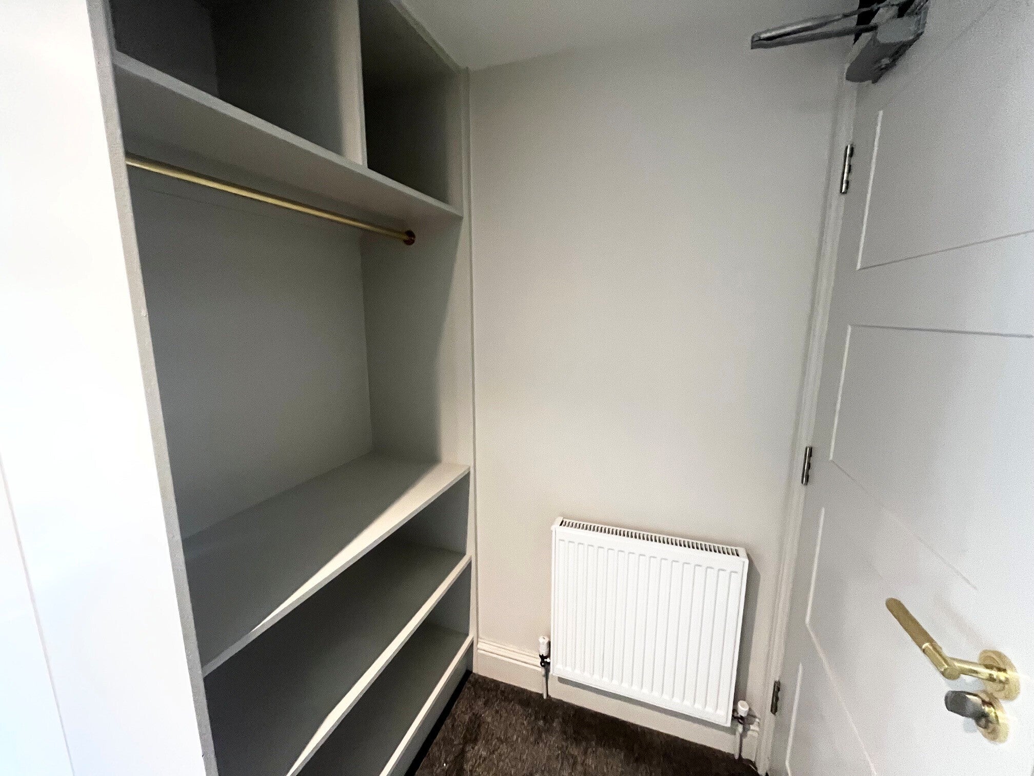 Room Ashley Road in Poole