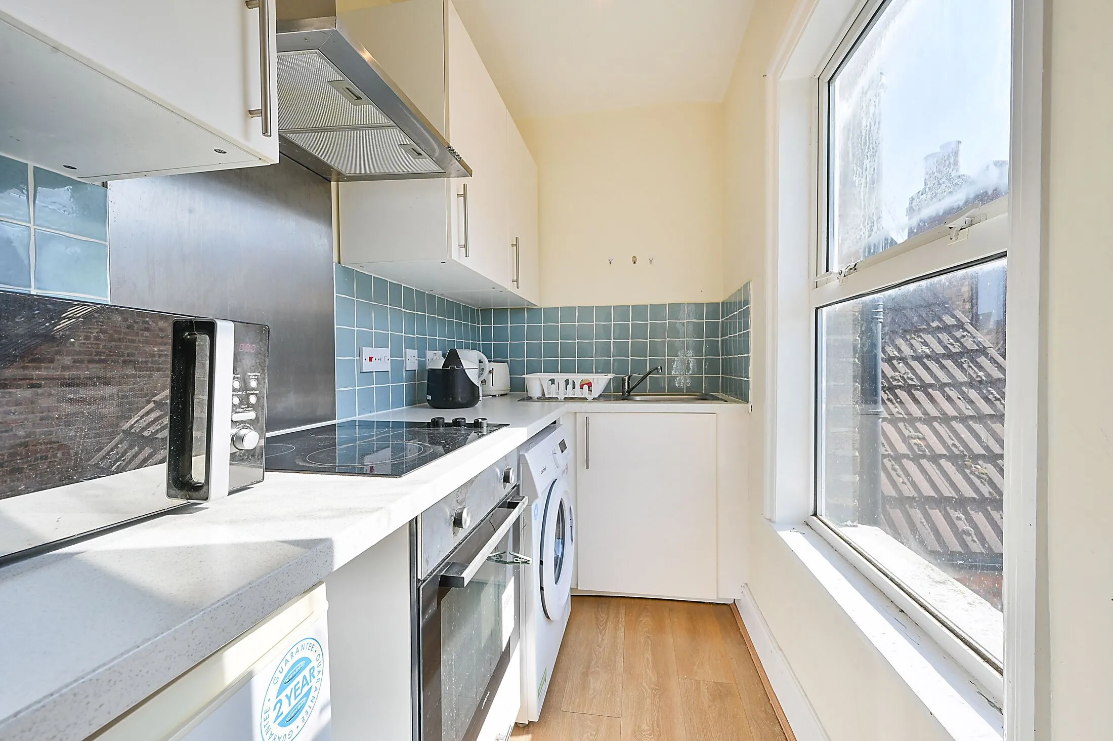 Flat Twyford Crescent in Greater London
