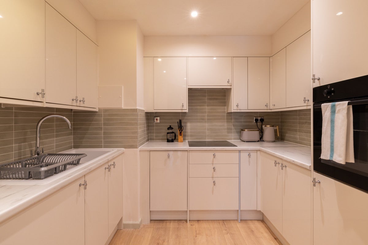 Flat Millharbour in Greater London