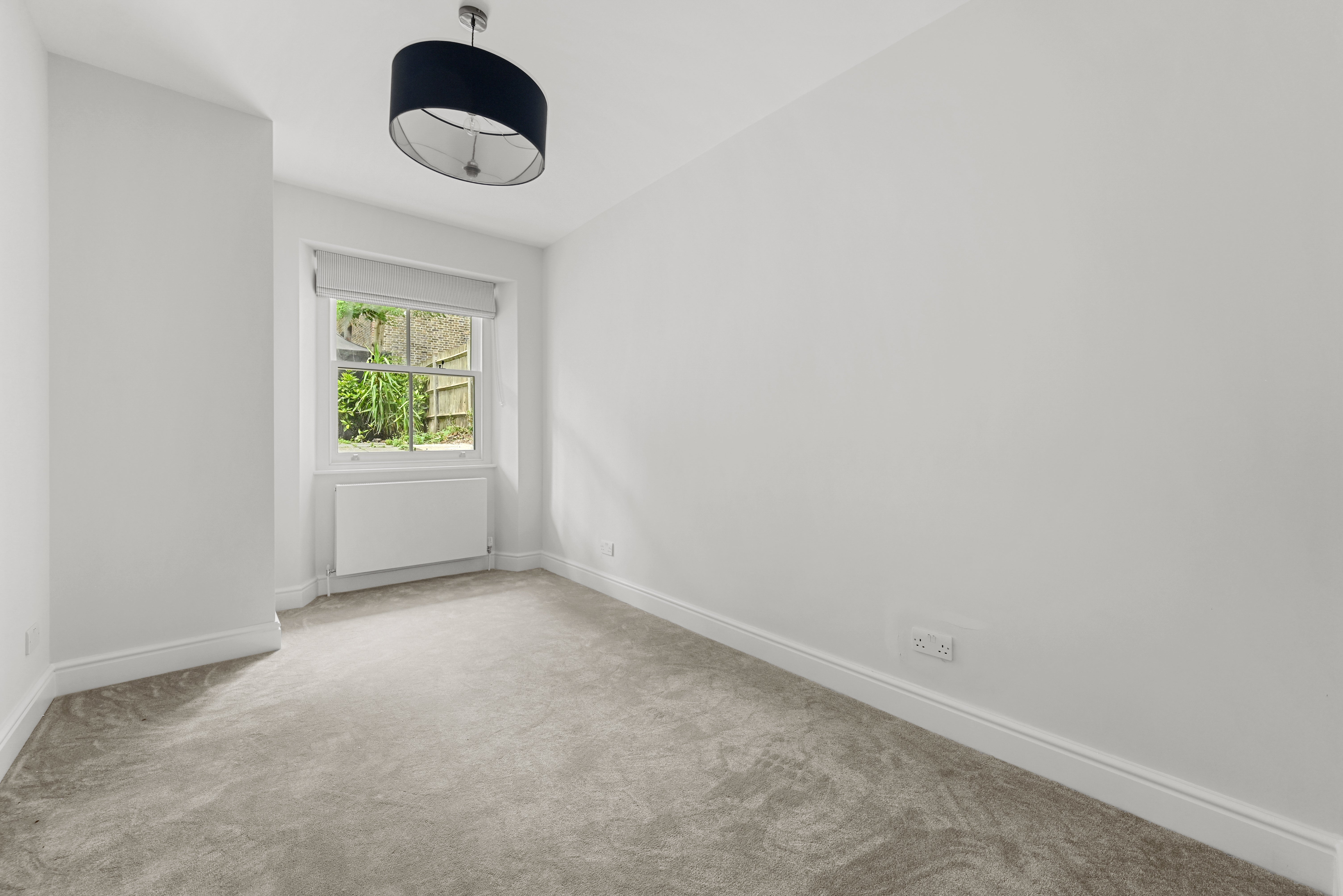 Flat Nether Close in Greater London