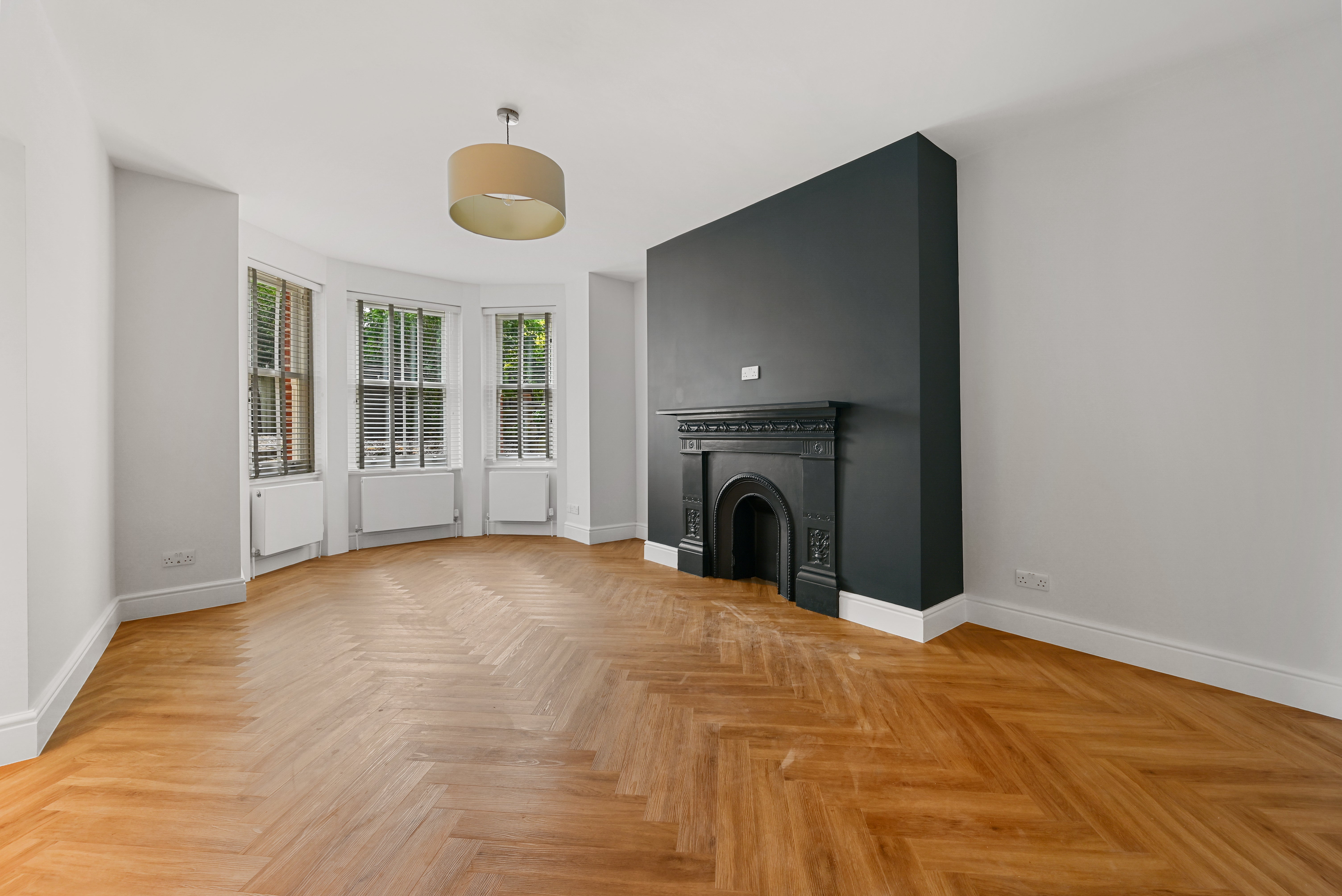 Flat Nether Close in Greater London