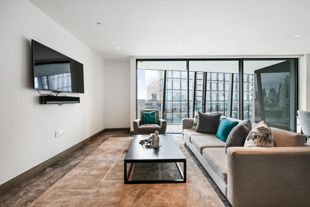 Flat Blackfriars Road in Greater London