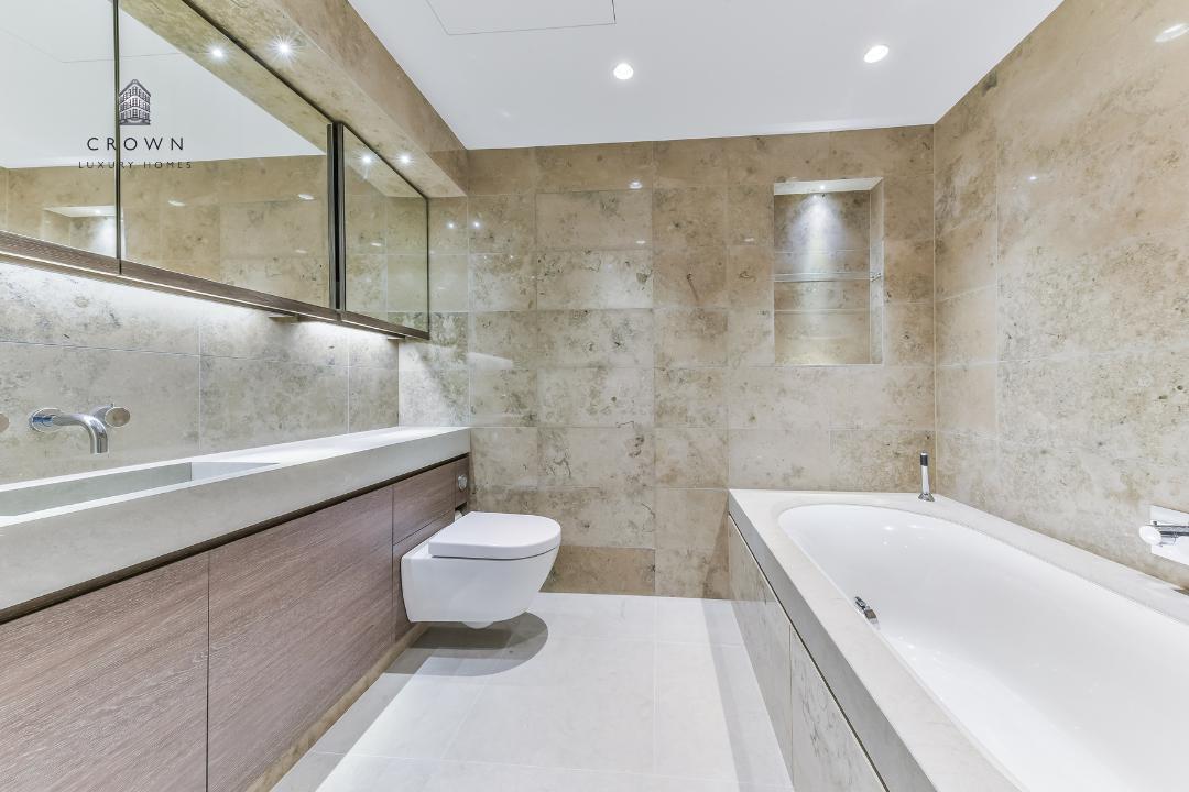 Flat Blackfriars Road in Greater London