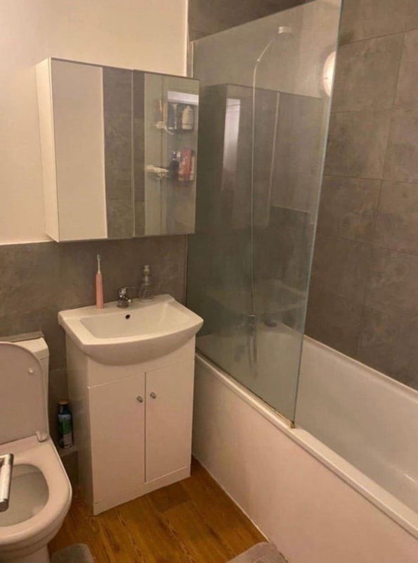 Room Francis Chichester Way in Greater London