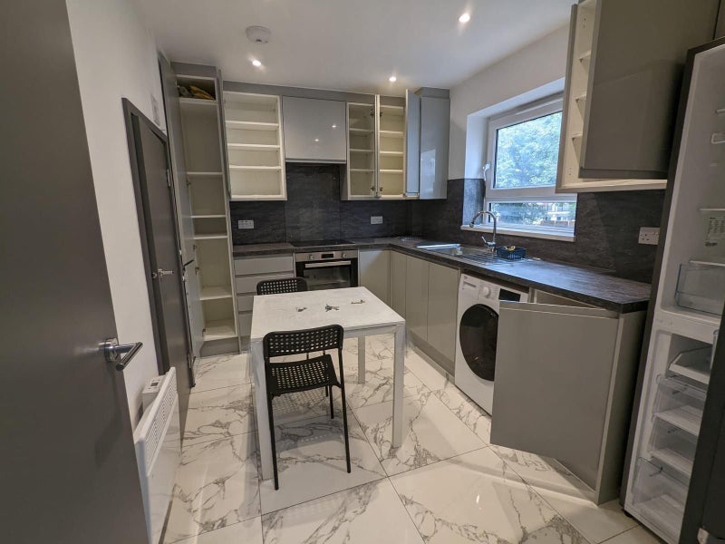 Room Fendall Street in Greater London