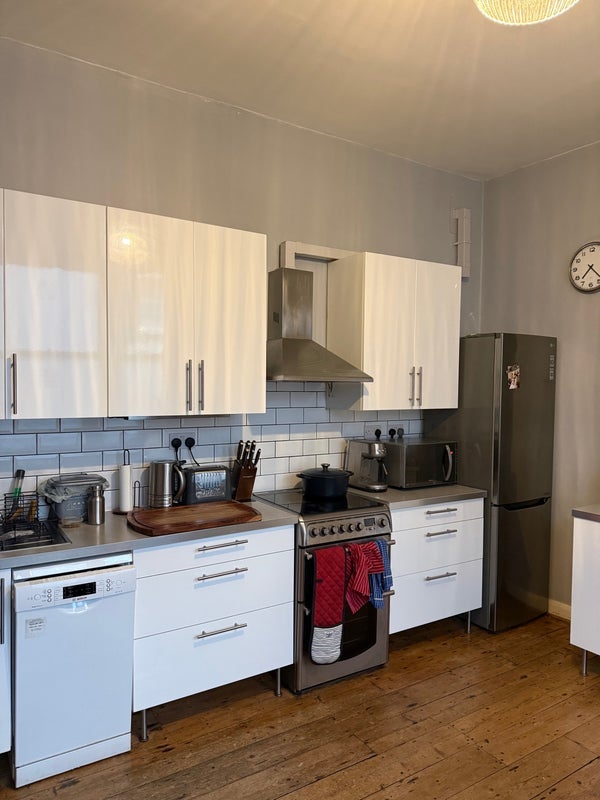 Flat Horsford Road in Greater London