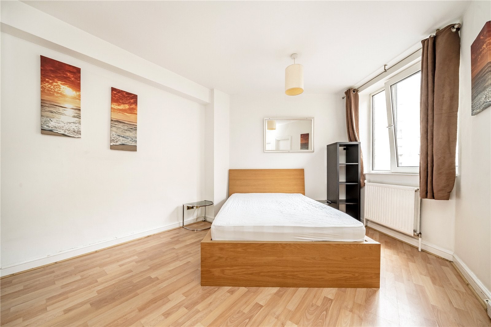 Flat Lucan Place in Greater London