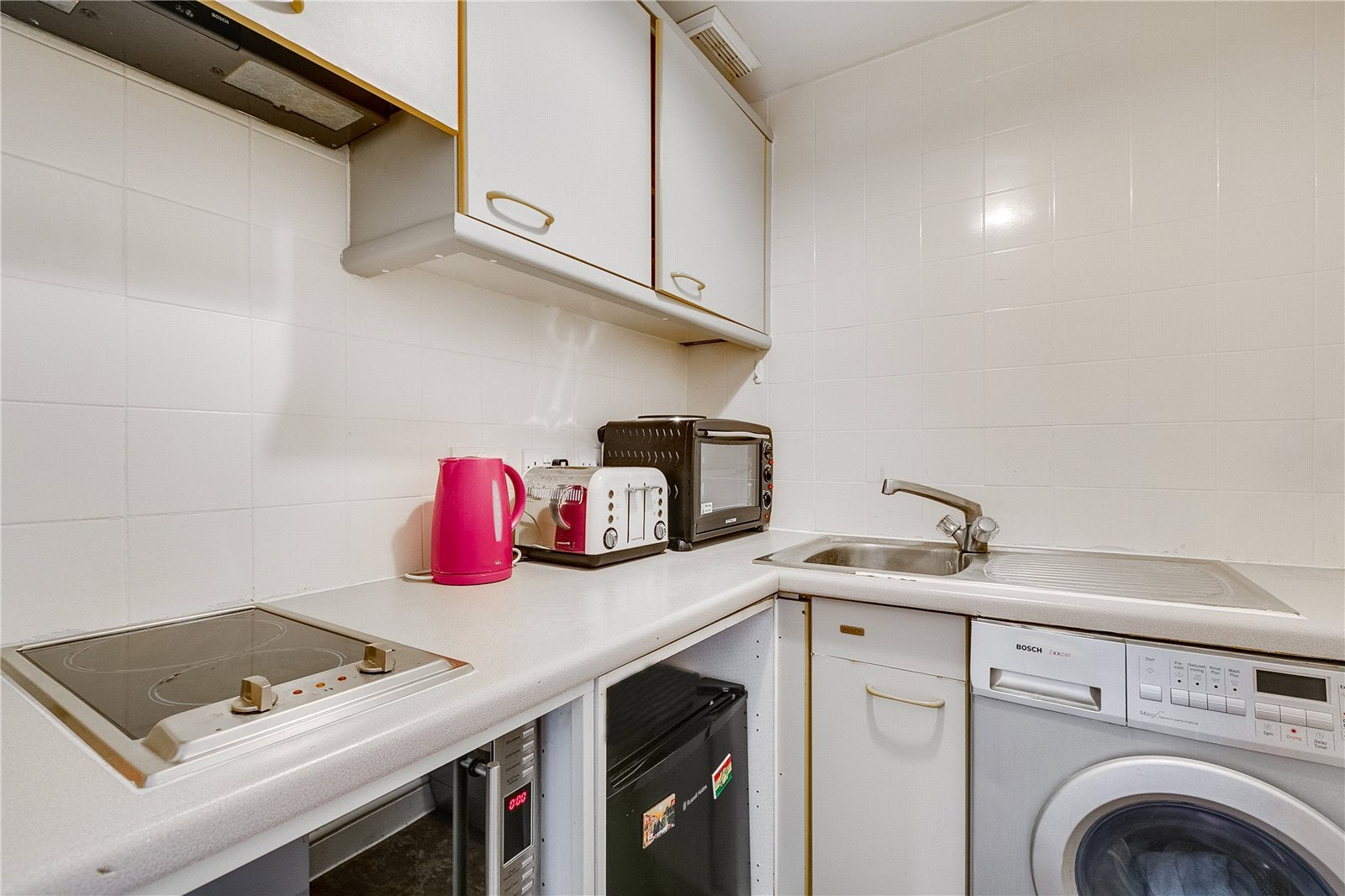 Flat Lucan Place in Greater London