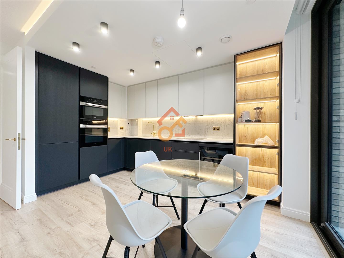 Flat Dingley Road in Greater London
