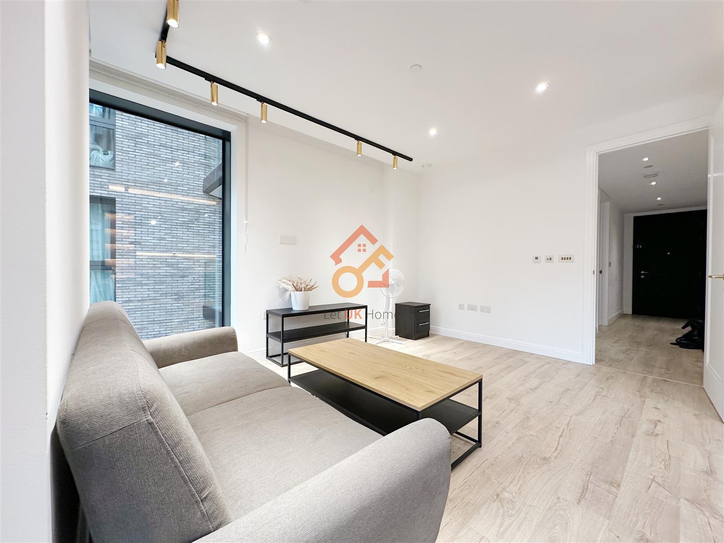 Flat Dingley Road in Greater London
