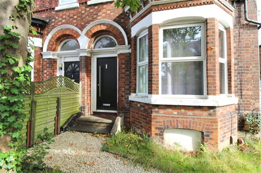 Flat Crosby Street in Hazel Grove