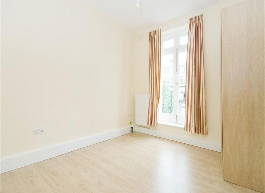 Flat Gaisford Street in Greater London