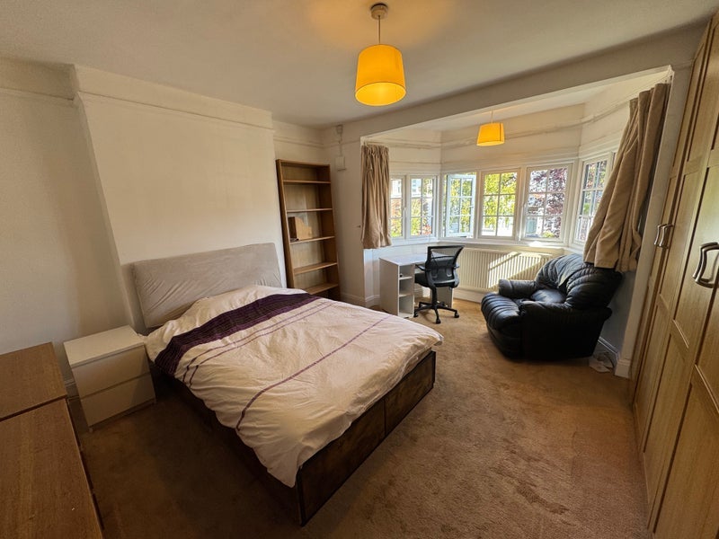 Room Midholm in Greater London