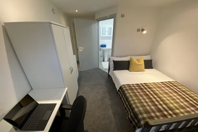 Room Moore Gate in Broxtowe