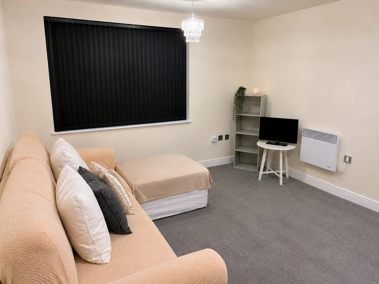 Room Hainault Street in Greater London