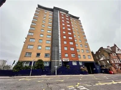 Room Hainault Street in Greater London