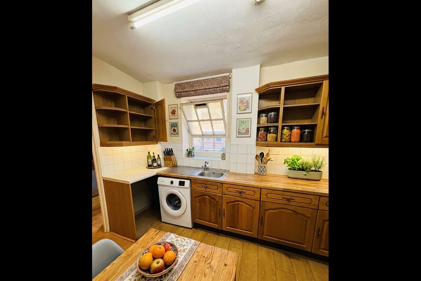Room Penfold Street in City of Westminster