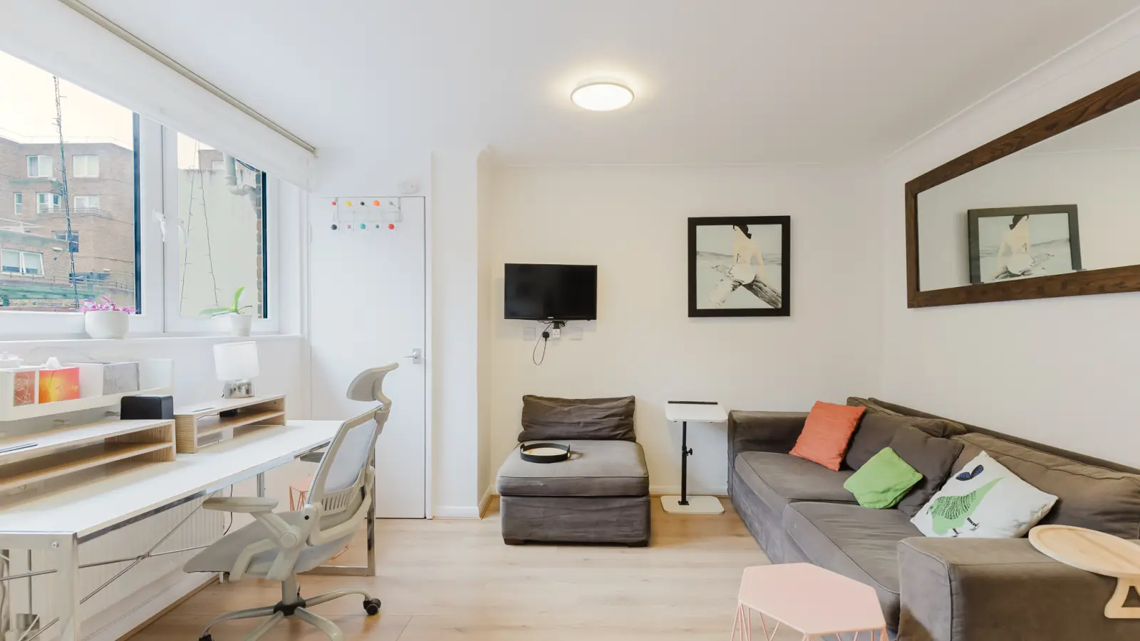 Flat Errol Street in Greater London