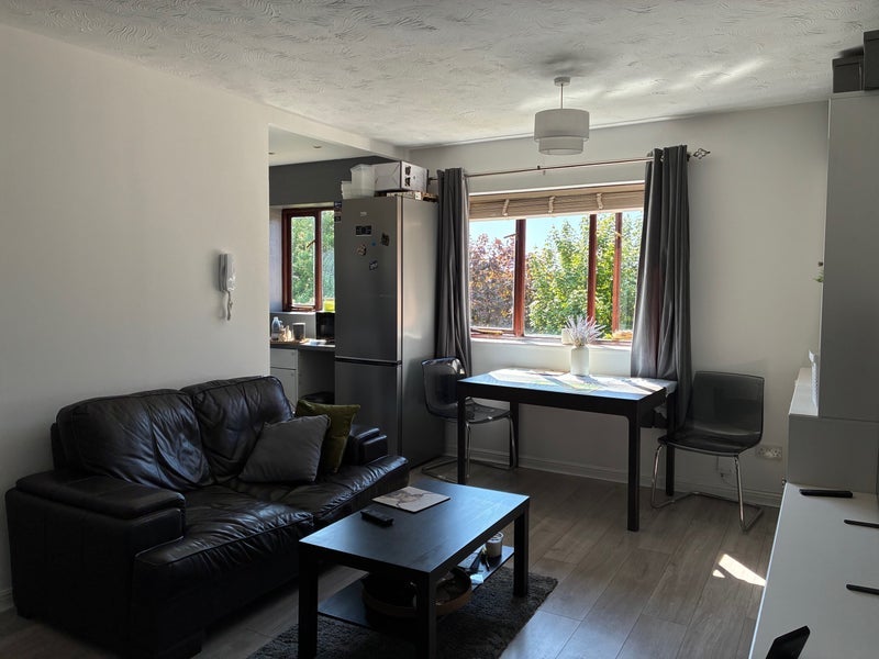 Room Dalrymple Close in Greater London