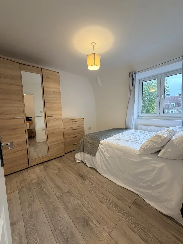 Room Union Road in Greater London