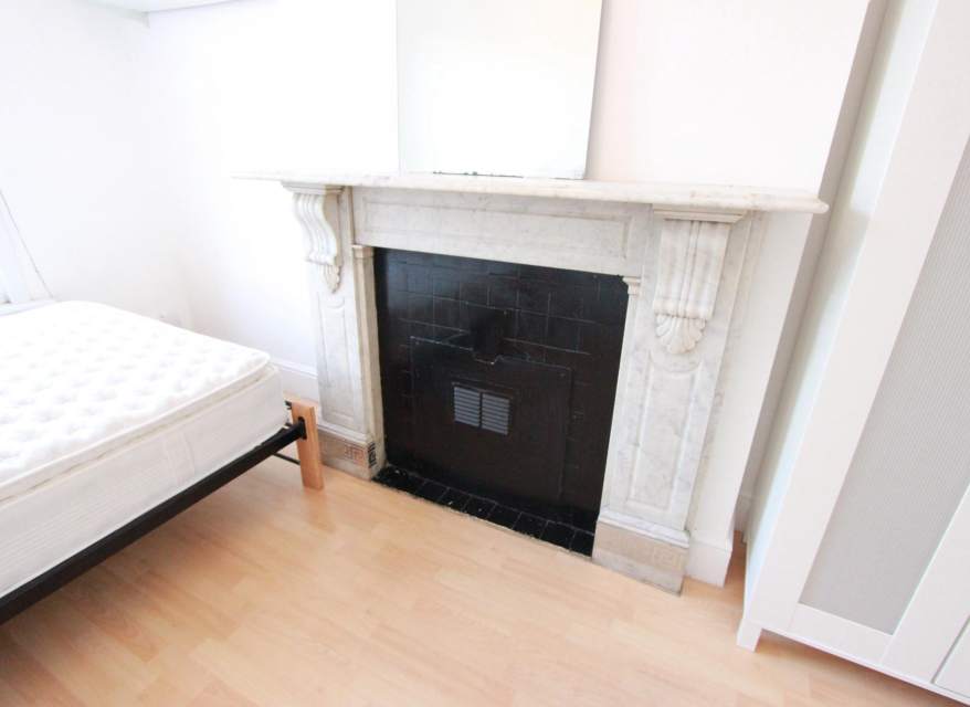 Flat Rectory Road in Greater London