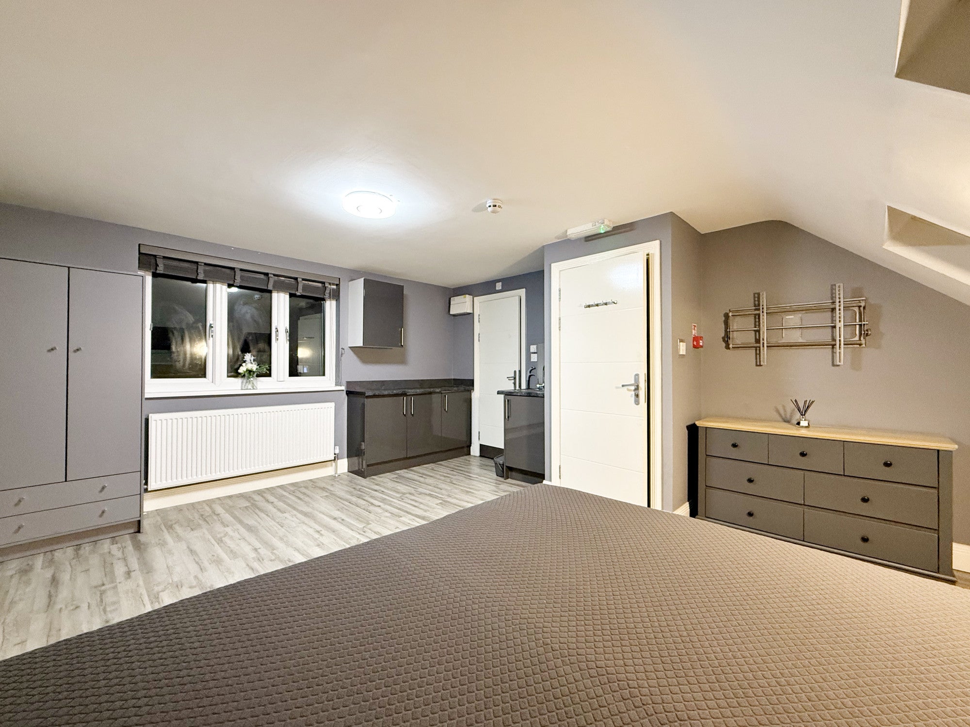 Room The Crossways in London