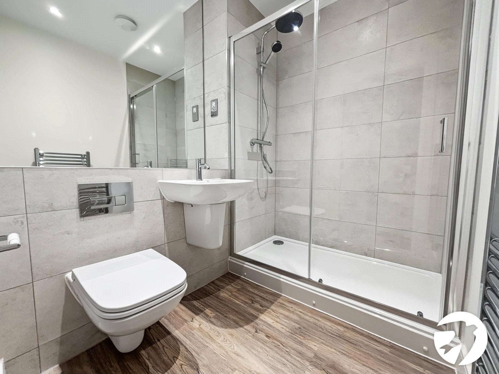 Flat Loampit Road in Greater London