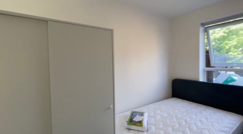 Room Patina Walk in Greater London