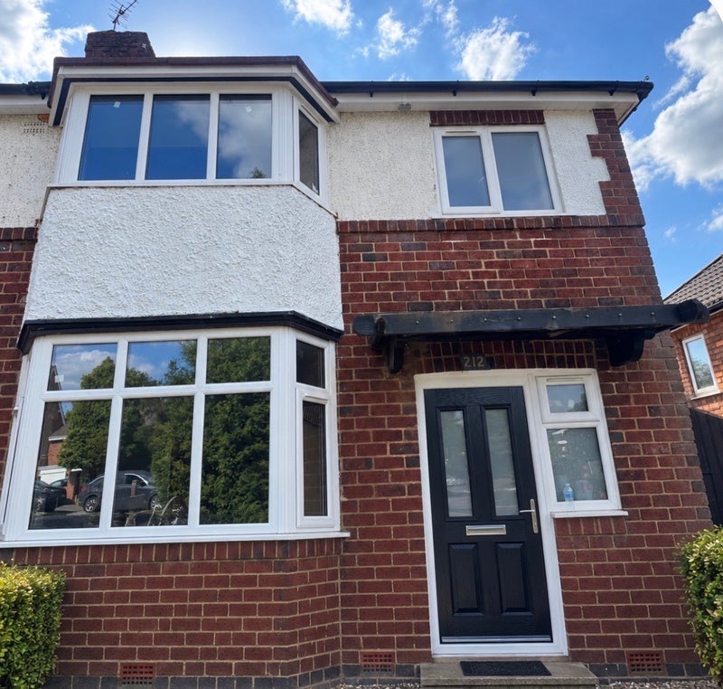 Room Warwick Road in Metropolitan Borough of Solihull