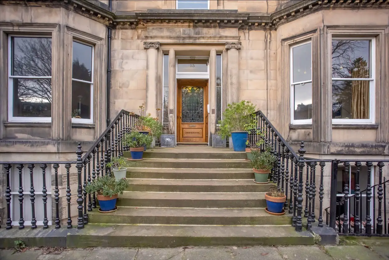 Flat Grosvenor Crescent in City of Edinburgh